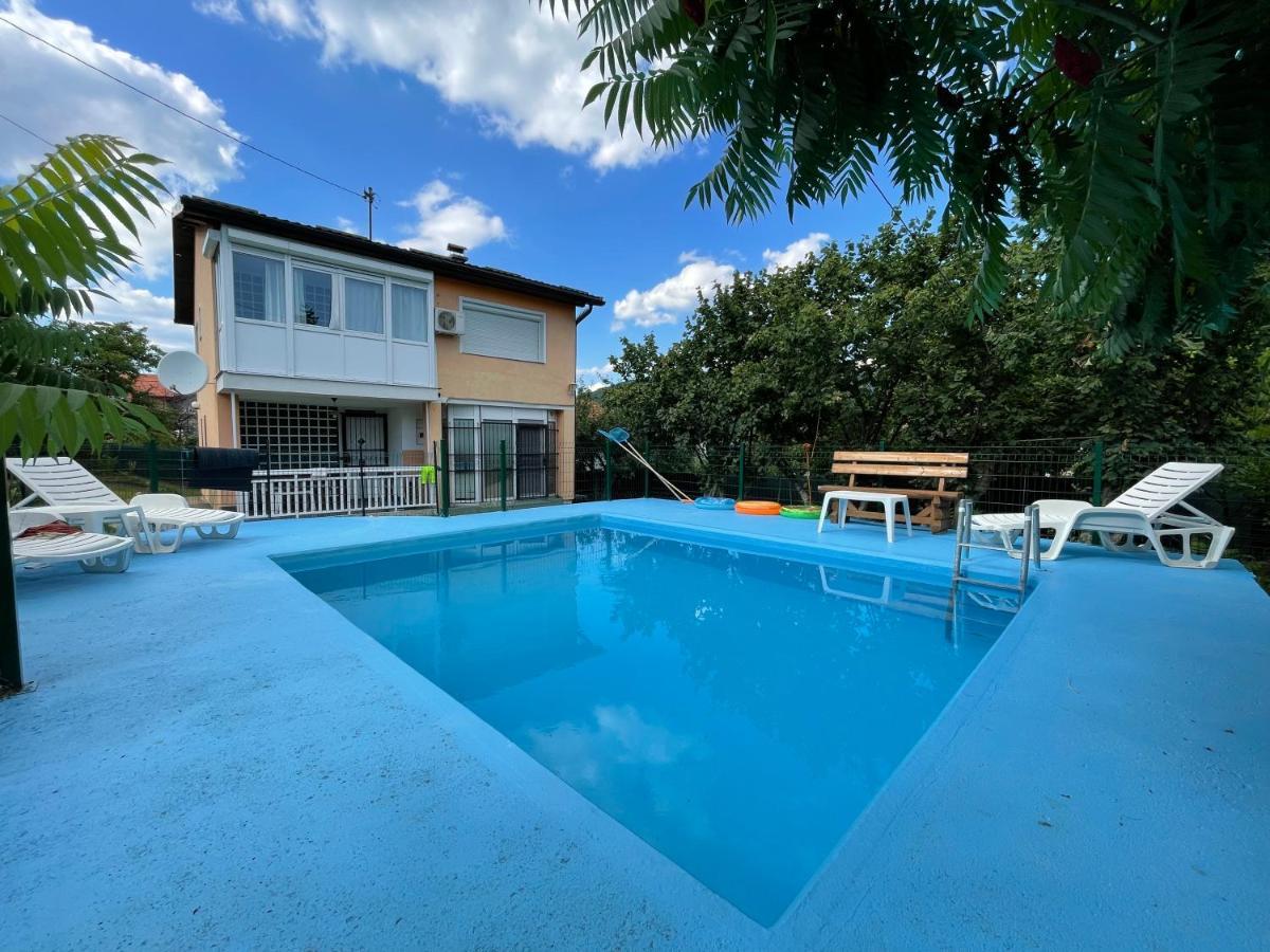 Pool Villa Sarajevo Exterior foto